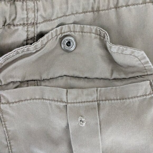 CATO Light Brown Sleeveless Lightweight Utility Cargo Shirt Jacket; Size 18/20W - Picture 6 of 6